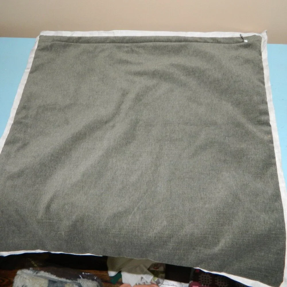 West Elm Classic Cotton Velvet Pillow Cover (J-18)
